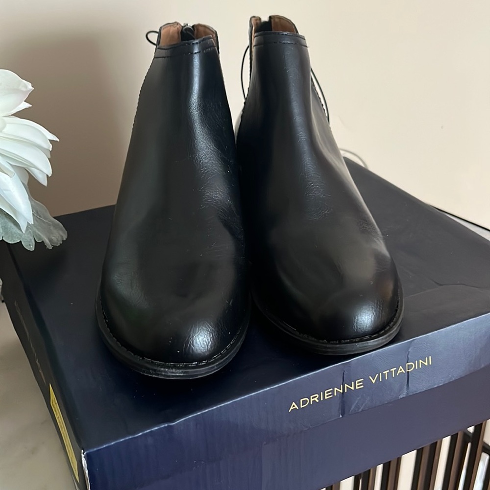 Brand new Adrienne bittadini booties size 8